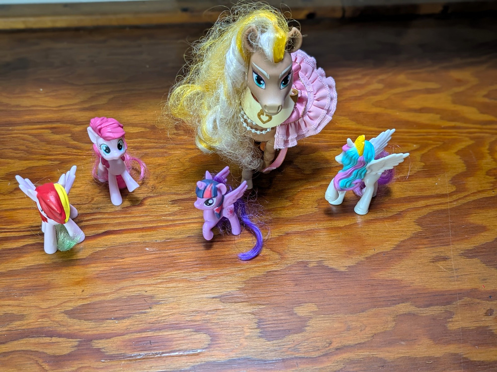My Little Pony Mixed Toy Figure Lot Assorted Characters w/ Accessories Ages 3-7